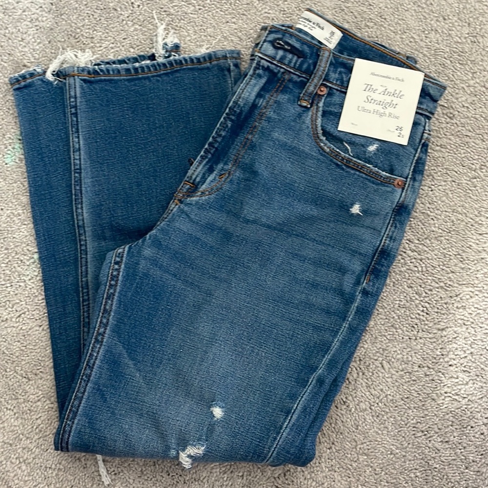 Abercrombie & Fitch The Ankle Straight Ultra High Rise Jeans